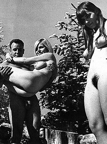 Nudists! Nudists! Nudists!  - Photo 23