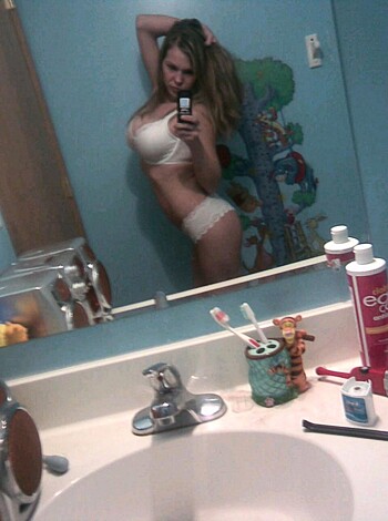 Young BLOND SELF SHOT and her Big Boobs - Photo 19
