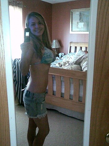Young BLOND SELF SHOT and her Big Boobs - Photo 35