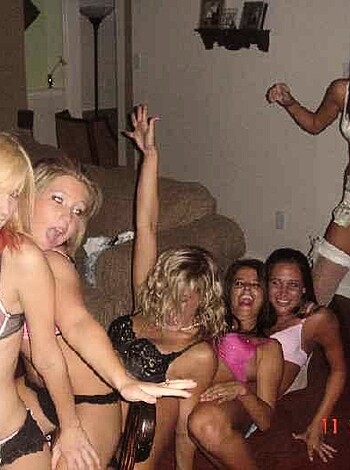 a girl at a party 50  - Photo 15