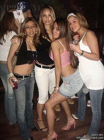 a girl at a party 50  - Photo 41