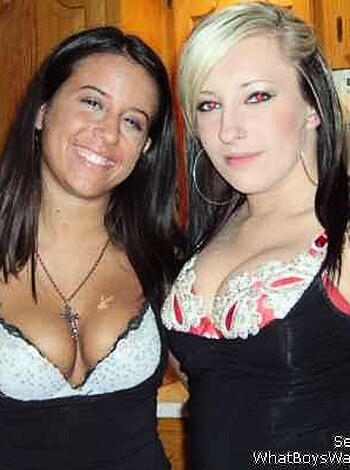 a girl at a party 50  - Photo 56