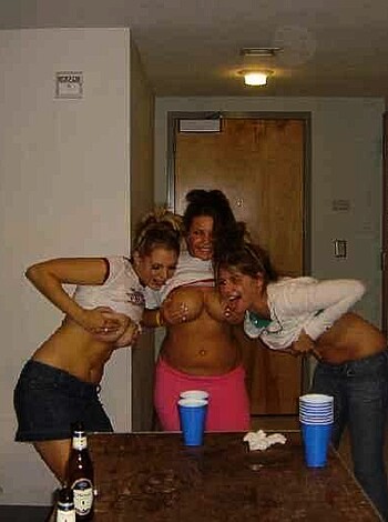a girl at a party 50  - Photo 59