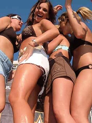 a girl at a party 50  - Photo 66