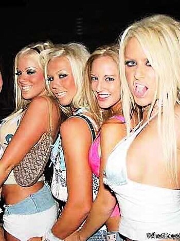 a girl at a party 50  - Photo 84