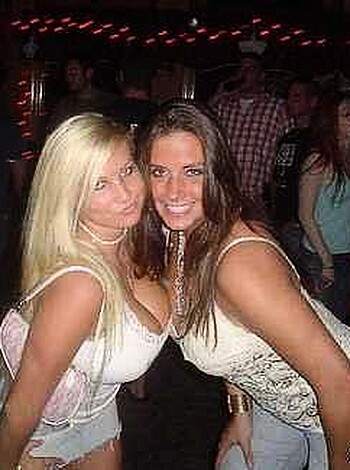 a girl at a party 42  - Photo 4