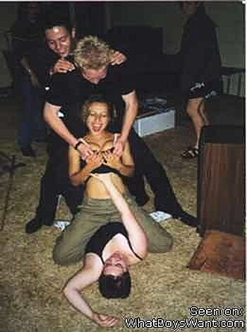 a girl at a party 42  - Photo 9