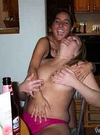 a girl at a party 42  - Photo 25