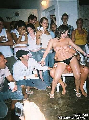 a girl at a party 42  - Photo 50