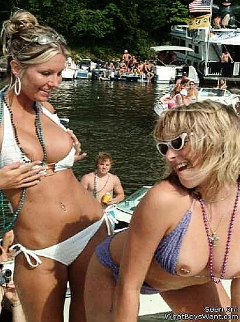 a girl at a party 42  - Photo 78