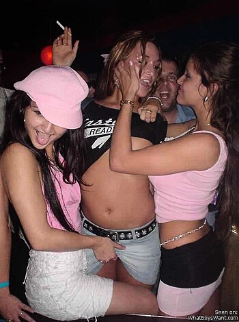 a girl at a party 39 - Photo 8