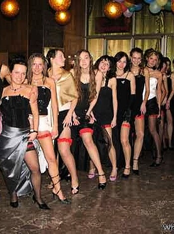 a girl at a party 39 - Photo 19