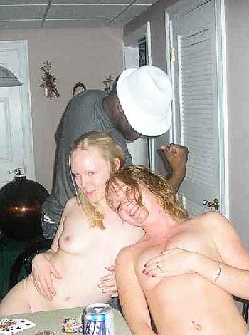 a girl at a party 39 - Photo 21