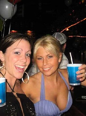 a girl at a party 39 - Photo 34