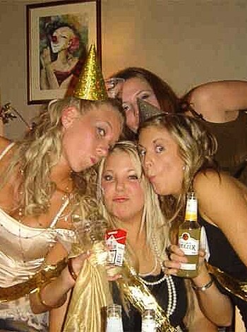 a girl at a party 38  - Photo 37