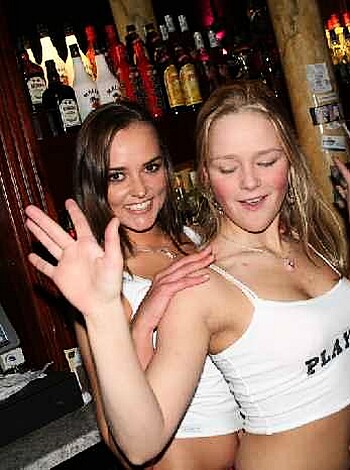 a girl at a party 38  - Photo 38