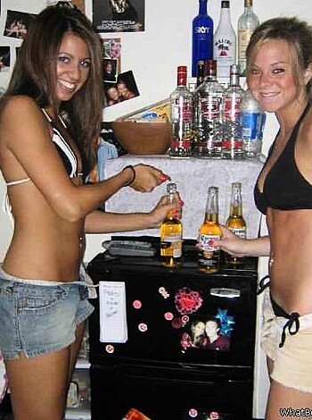 a girl at a party 39 - Photo 60