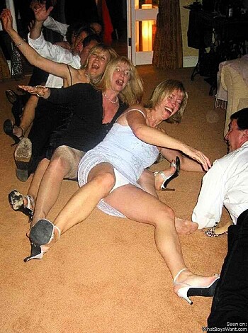 a girl at a party 39 - Photo 94