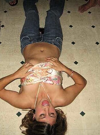 a girl at a party 38  - Photo 80