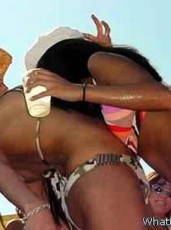 a girl at a party 38  - Photo 87