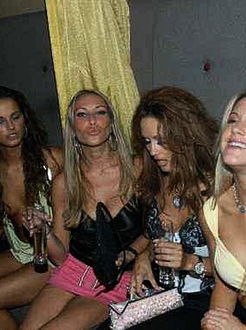 a girl at a party 33 - Photo 7