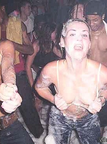 a girl at a party 31  - Photo 18