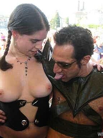 a girl at a party 31  - Photo 12