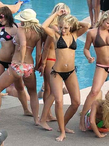 a girl at a party 31  - Photo 41