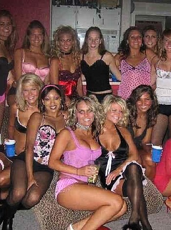 a girl at a party 31  - Photo 40