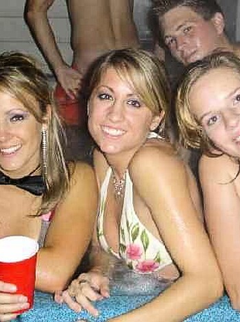 a girl at a party 31  - Photo 46