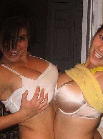 a girl at a party 32 - Photo 3