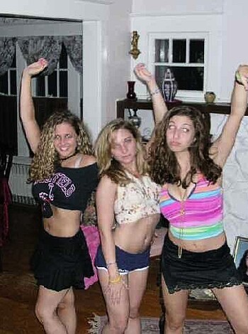 a girl at a party 31  - Photo 59