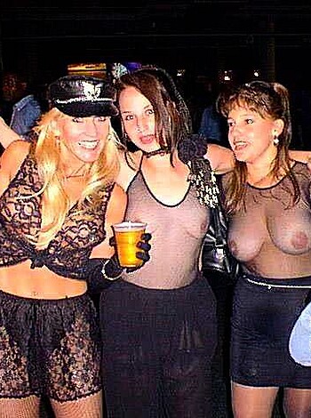 a girl at a party 31  - Photo 63