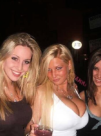 a girl at a party 28  - Photo 32