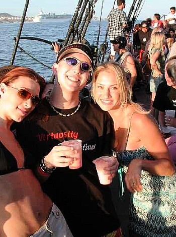 a girl at a party 31  - Photo 75