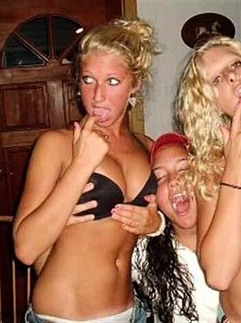 a girl at a party 31  - Photo 81