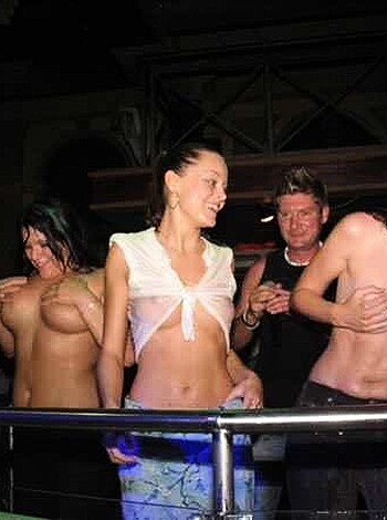 a girl at a party 31  - Photo 85
