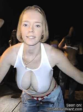 a girl at a party 26  - Photo 31