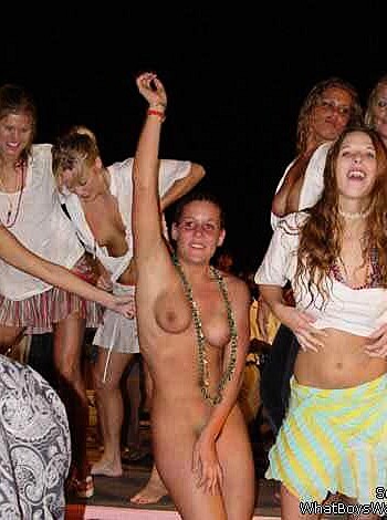 a girl at a party 26  - Photo 50