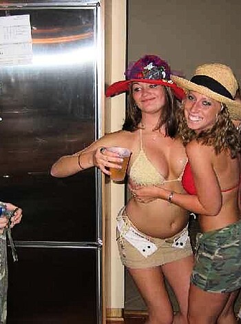 a girl at a party 26  - Photo 58