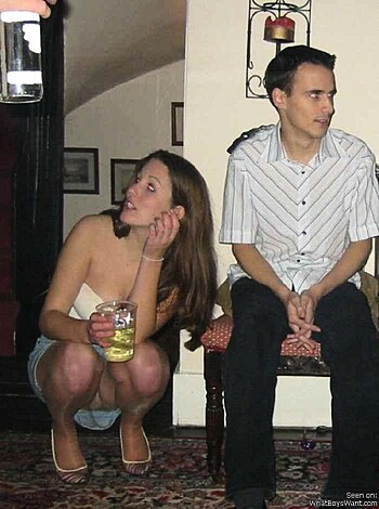 a girl at a party 26  - Photo 73