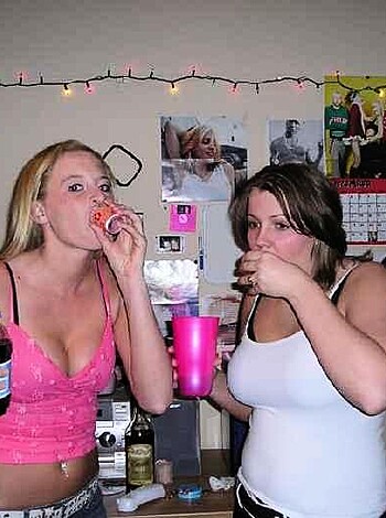 a girl at a party 26  - Photo 79