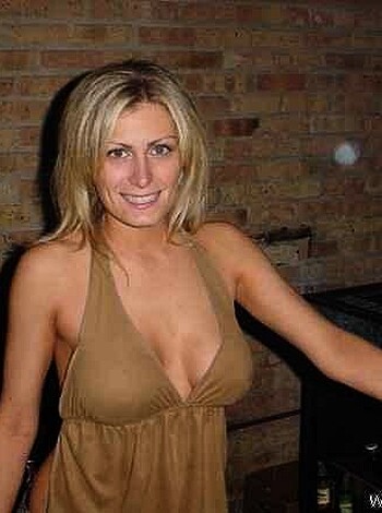 a girl at a party 26  - Photo 88