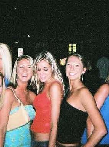 a girl at a party 20  - Photo 94