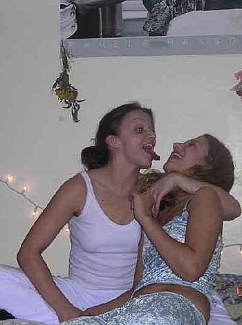 a girl at a party 18  - Photo 62