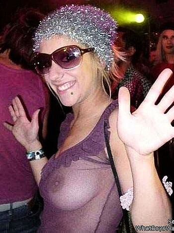 a girl at a party 18  - Photo 73