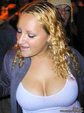 a girl at a party 18  - Photo 90