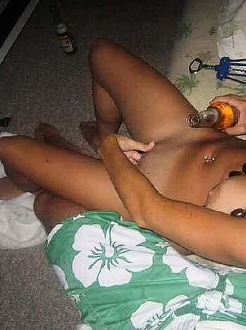 a girl at a party 3  - Photo 27
