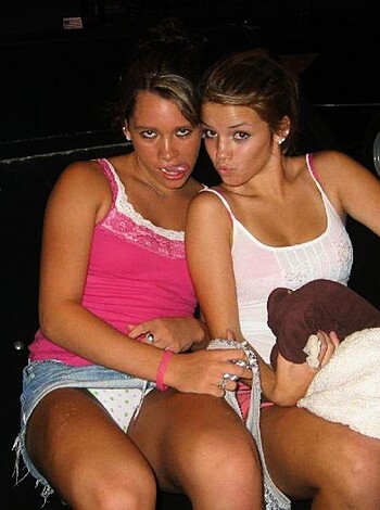 Amateurs -HQ- Party Candid Upskirt 71  - Photo 17