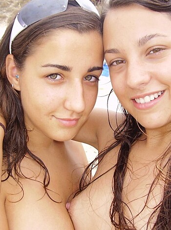 Amateur Girl at Ibiza / Beach pics - Photo 11